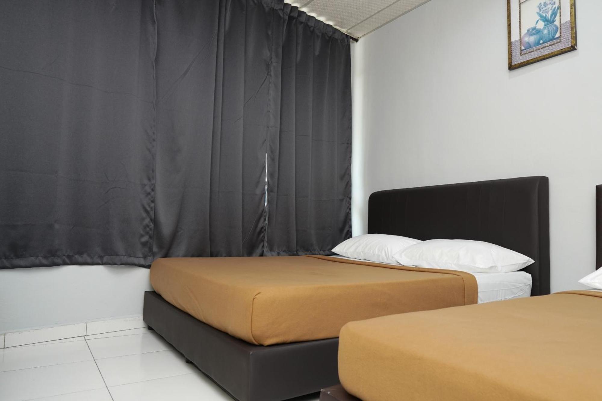 Hotel Sixty Nine Johor Bahru Exterior photo