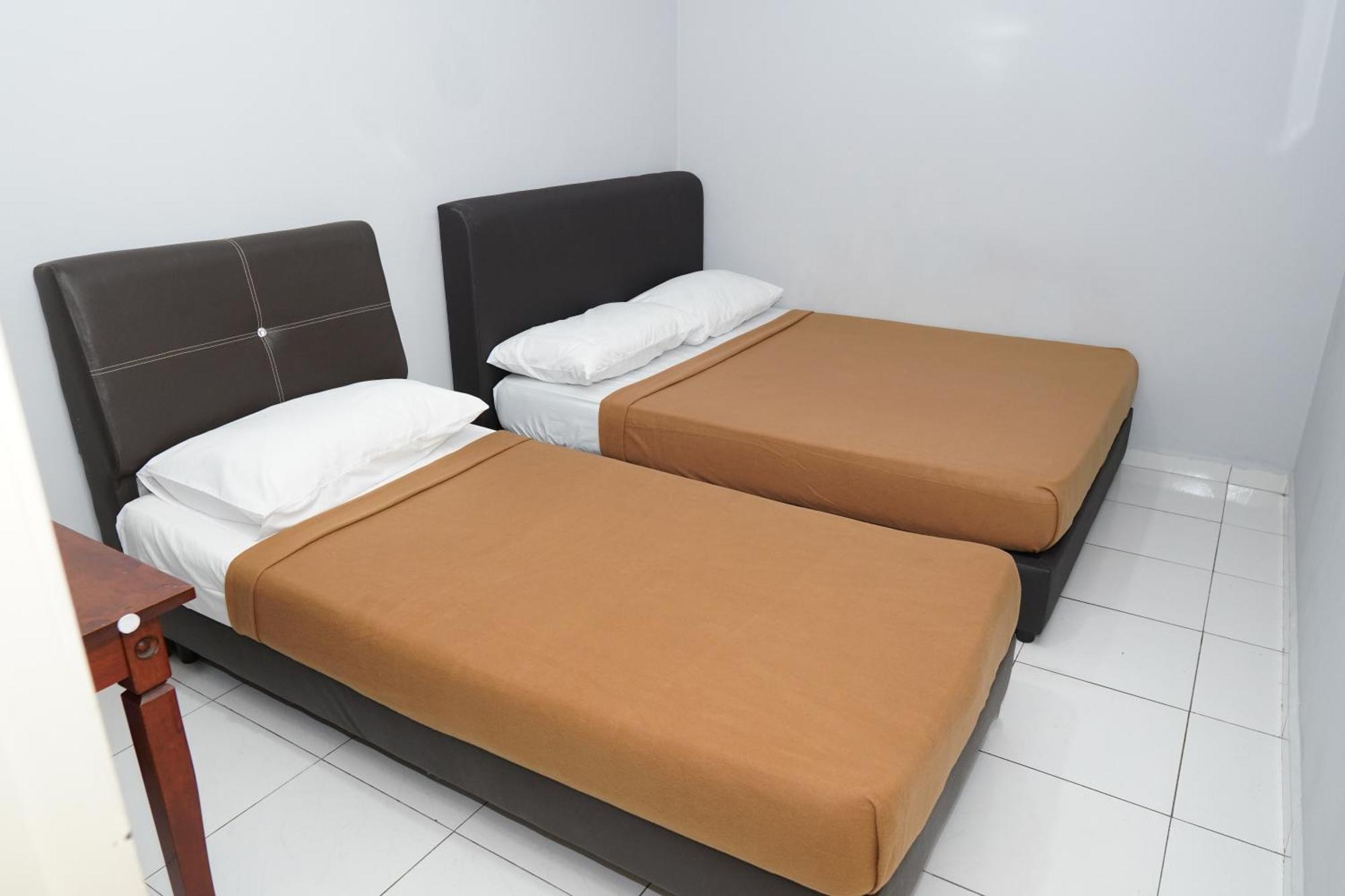 Hotel Sixty Nine Johor Bahru Exterior photo